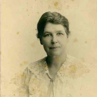 Estelle Bunting