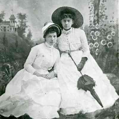 Estelle Vining and Carrie Steers