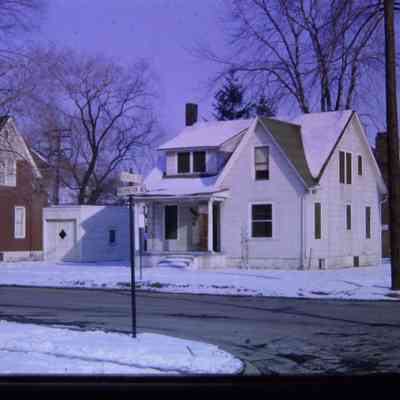 3847 Washington