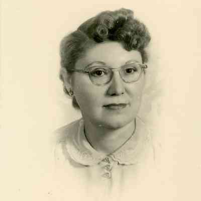 Helen McCormick of Arche' Club.