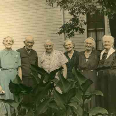Ida Moore Rice, John Moore, Mrs. Moore, Agnes Moore McConalogue, Mrs. Moore Tinkham and Maggie Moore McNutt.