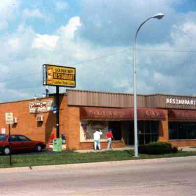 3632 Elizabeth - Golden Boy Restaurant