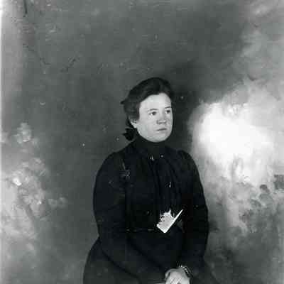 Susie Pearl, she married Frank Phillips. He played piano.