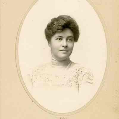 Mary Effie Brand Nee Vining, About 1902