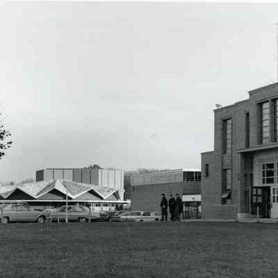 Wayne Memorial High school, north side showing Stockmeyer auditorium.