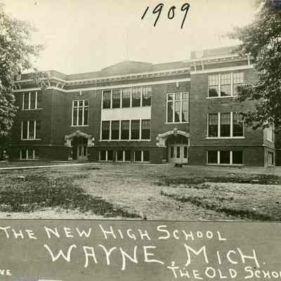 3824 Sophia - Roosevelt School