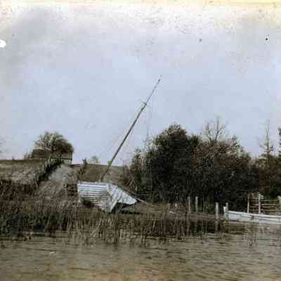 A ship named "Marie".