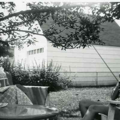 Pat Millar & her Mom on Aug. 25, 1952.