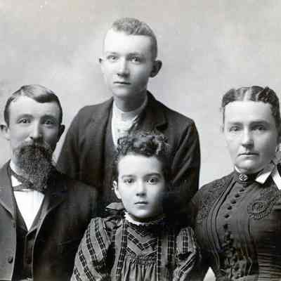 Photo from the Pettingill's family album.