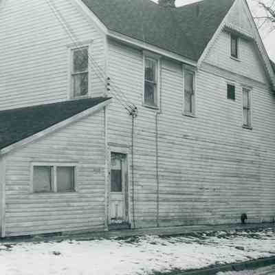 35310 Brush - Side of Francisco Meat Market