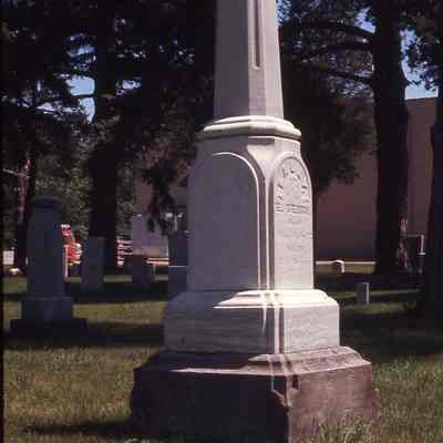 Ezra Derbys Grave