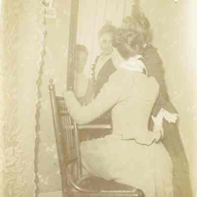Emma Johns and Ida Collar