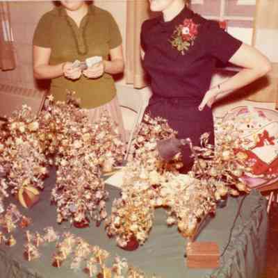 Delphine Marshall and Mariann Friece of Wayne Garden Club at the Greens Market in 1972.