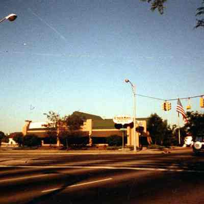 35111 Michigan - Chuck Muer's, Wayne Roadhouse, Rex's Restaurant