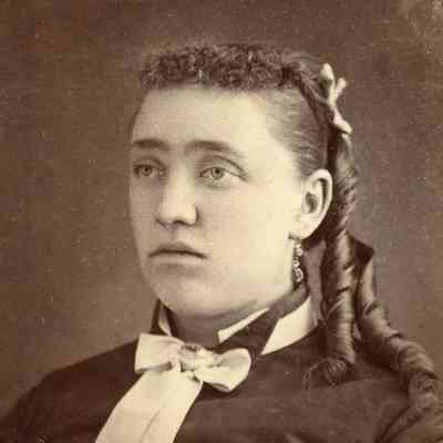 Emma Ditsch