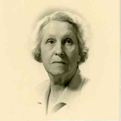 Mildred Handyside, a Arche' Club member.