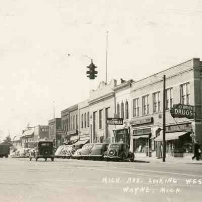 Michigan Avenue looking West from Wayne road