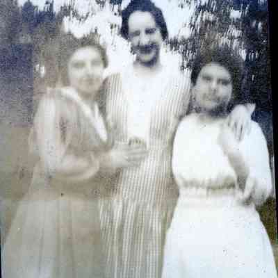 The two Annabells and Ellen Martin