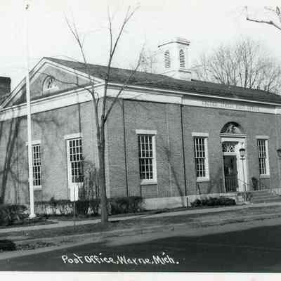 3720 Newberry - Post Office
