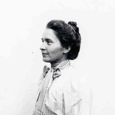 Floy Warner in 1901.