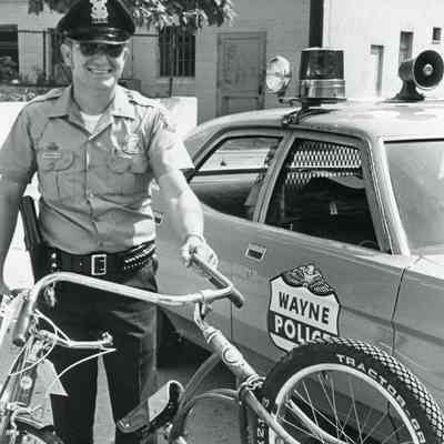 Wayne Police Officer