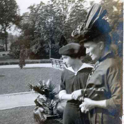 Annabell and Annie Martin at Belle Isle in Detroit on Aug.18, 1914.