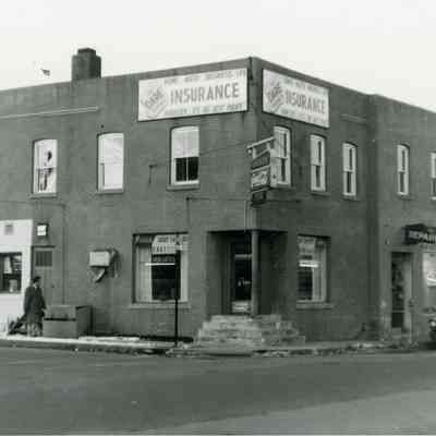 35201-35209 Michigan - SW corner Michigan and Biddle