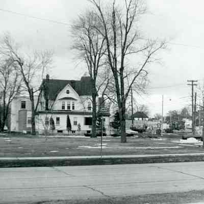 Carpenter Hospital