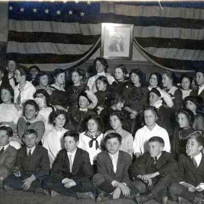 8th Grade training school, M.S.N.C fall quarter, 1913.