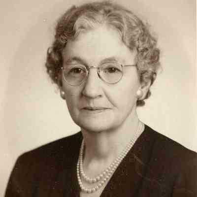 Mary (May) Evelyn Irwin. Born in 1880 and died in 1954.