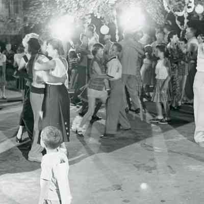 1953 - Dancing in the street