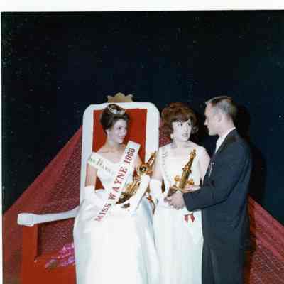 Miss Wayne 1966 and Runner Up
