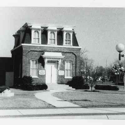 Wayne Historical Museum Exterior on Mar 29, 1977.