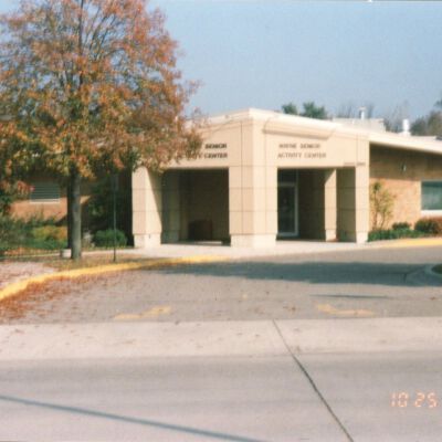 Wayne Senior Activity Center: 10-25-00
