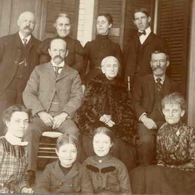Chaffee Family in 1907.