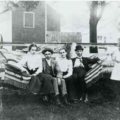 ?,Willie Pettingill, Mary Chaffee Warne, Orrin Chaffee and Jessie Chaffee McMurtry