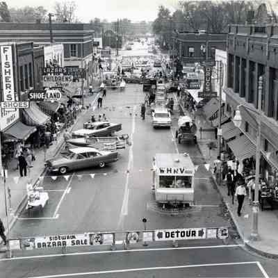 Sidewalk Sales Monroe Street