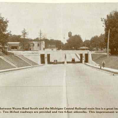 Wayne road at the underpass looking North