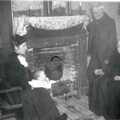 Otis Warner and stepmother Olive Patton Warner on right. Birtha and her son on left. Four Generations