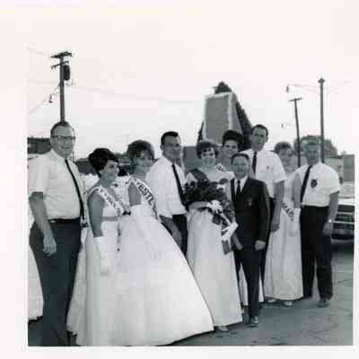 Miss Wayne 1967 Contestants at Homecoming
