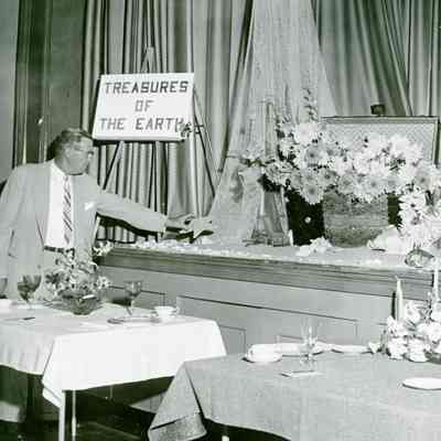 Garden Club Wayne Community Flower Show