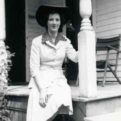 Shirley Brown on Aug. 24, 1942.