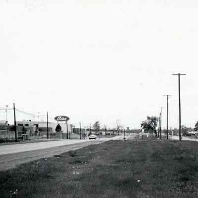 Michigan Avenue lookng West after the RR underpass