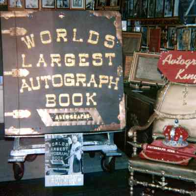 Reaves, Gene W. - Autograph King of the Word