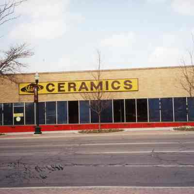 2000. Shirls Ceramics