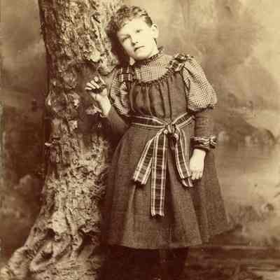 Kate Gilleshie ( born about 1870) at about 6 years old