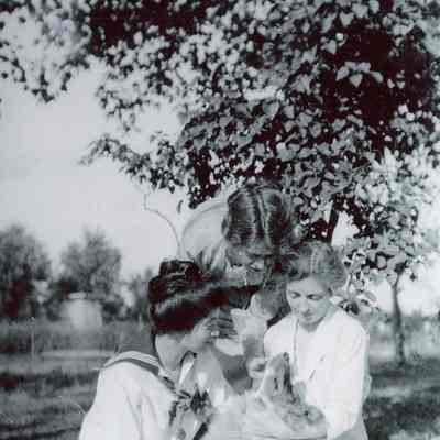 Cora Ballou and Edith (name changed to Katheryn) McCarty Grant