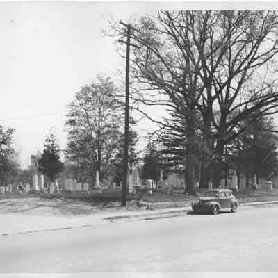 Old Wayne Cemetery on Michigan Ave