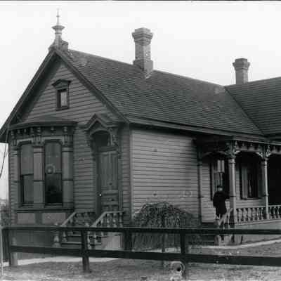 Unknown house outside of town