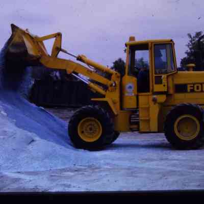DPW moving Salt